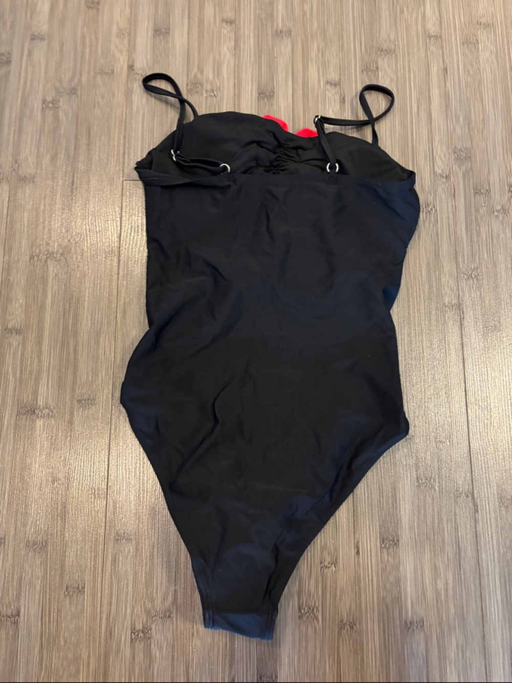 Black and Red Floral flower appliqué Cutout one piece swimsuit - Picture 4 of 5